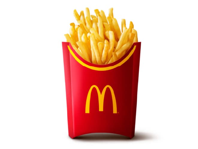 こだわりポテトをシェアするハッピー