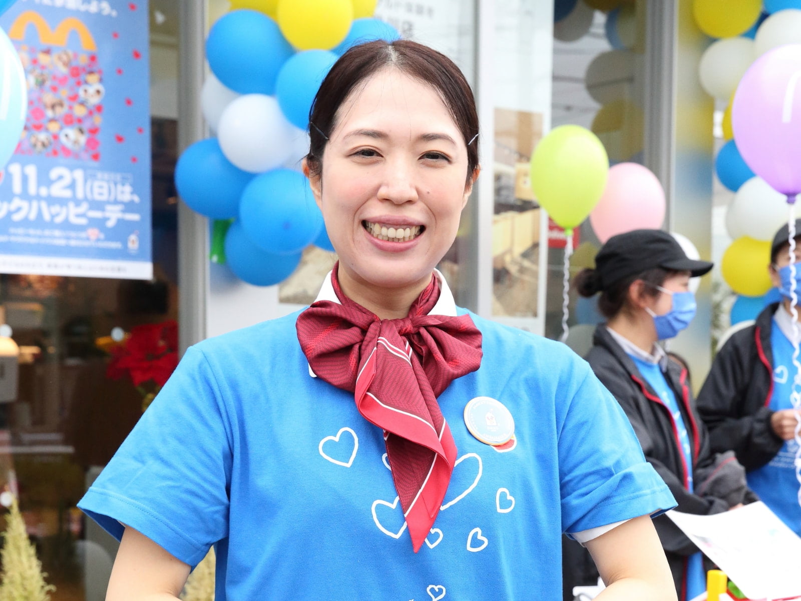 多摩堤通り喜多見店でブース対応を担ったおもてなしリーダーの小畑 香織