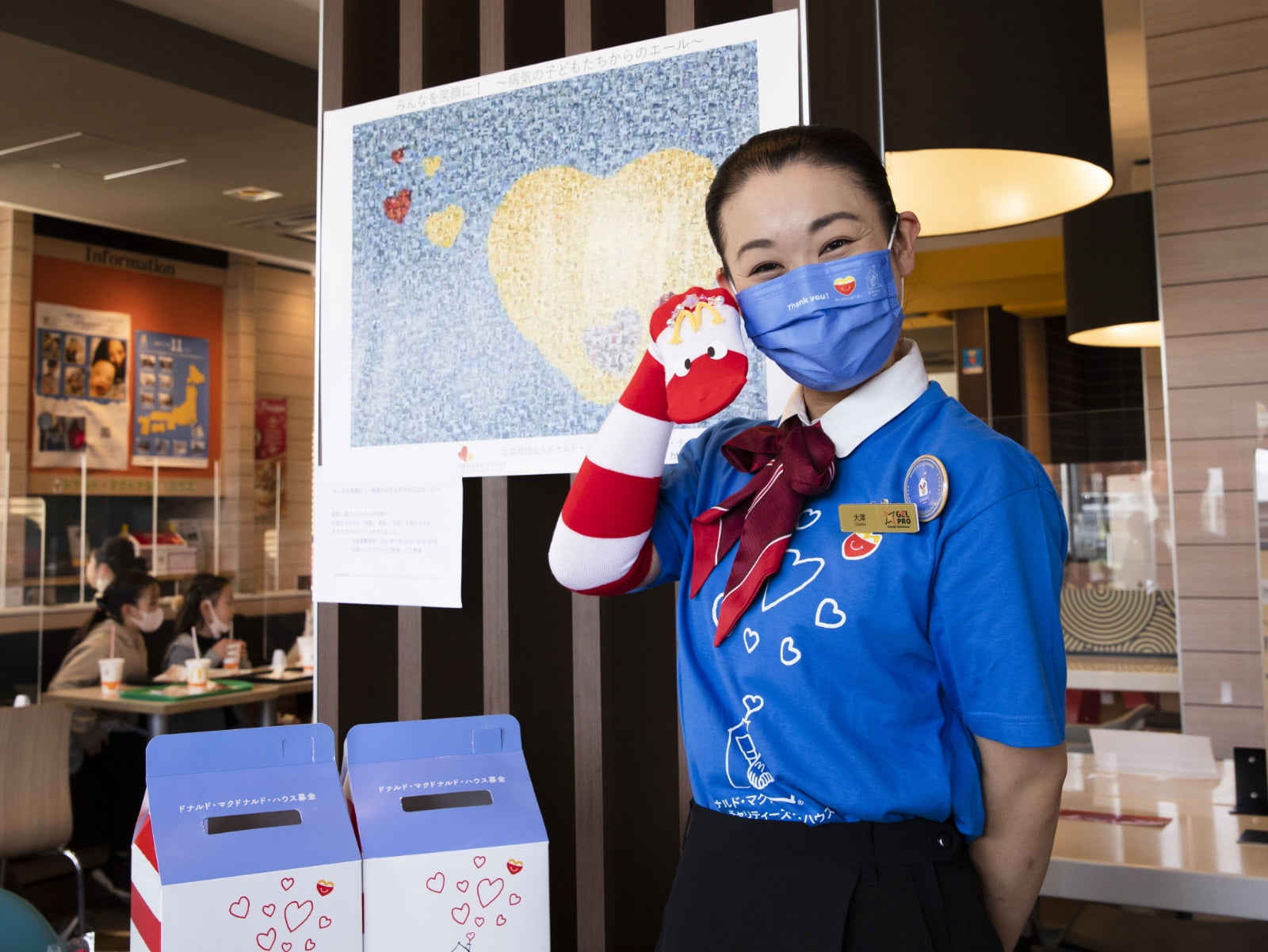 「せんだいハウス」近隣の48号愛子ヨークタウン店でもチャリティブースを設置