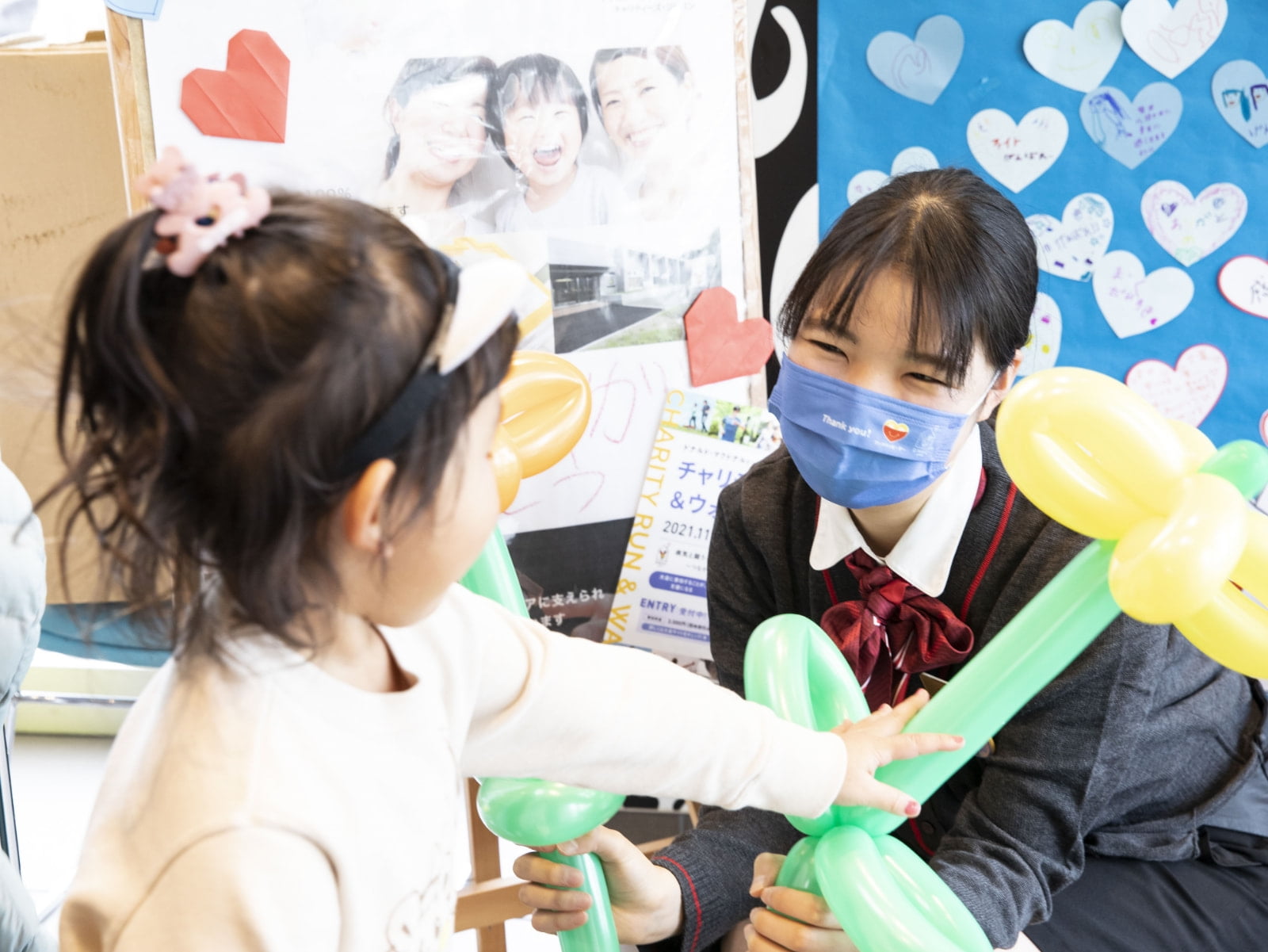 当日、子供たちの笑顔のために、店舗でもさまざまなチャリティ活動を実施した（48号愛子ヨークタウン店）